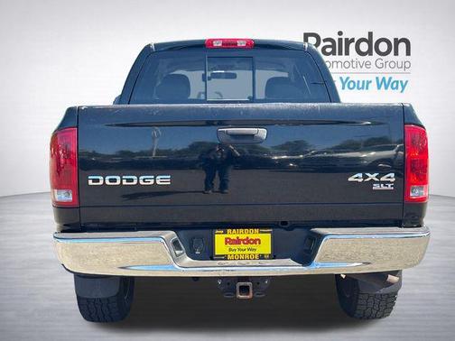 Black Clearcoat 2004 Dodge Ram 1500 SLT Quad Cab