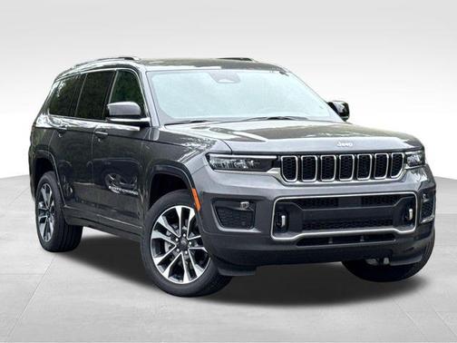 Baltic Gray Metallic Clearcoat 2025 Jeep Grand Cherokee L Overland