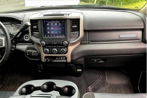 2020 RAM 3500 Laramie Crew Cab 4x4 6'4' Box