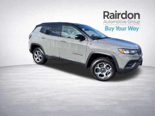 Sting-Gray Clearcoat 2022 Jeep Compass Trailhawk