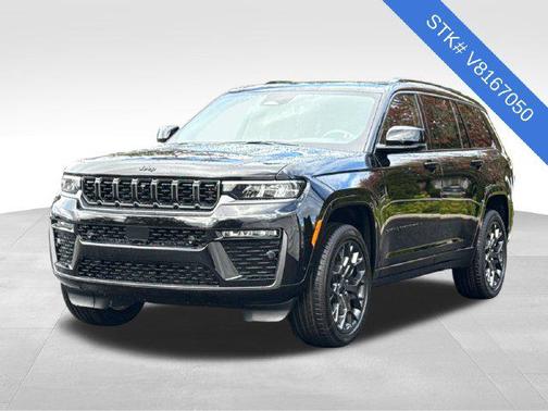 High Gloss Black 2027 Jeep Grand Cherokee L Summit