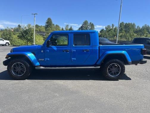 2021 Jeep Gladiator Overland