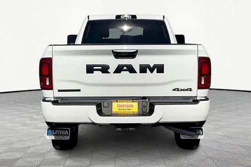 2025 RAM 2500 Big Horn Crew Cab 4x4 8' Box