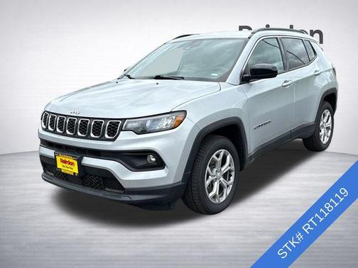 Silver Zynith Metallic Clearcoat 2024 Jeep Compass Latitude