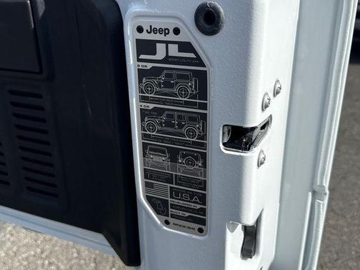 Bright White Clearcoat 2025 Jeep Wrangler Sport