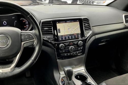 2020 Jeep Grand Cherokee Laredo