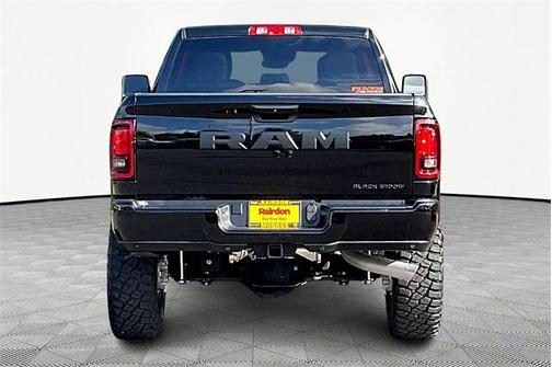 2025 RAM 2500 Big Horn Crew Cab 4x4 6'4' Box