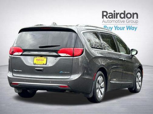 2019 Chrysler Pacifica Hybrid Limited