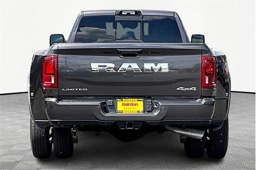 2025 RAM 3500 Limited Crew Cab 4x4 8' Box