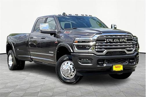 2025 RAM 3500 Limited Crew Cab 4x4 8' Box
