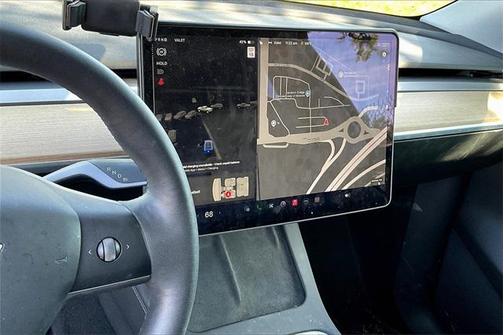 2022 Tesla Model Y Long Range Dual Motor All-Wheel Drive