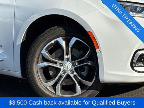 2026 Chrysler Pacifica L