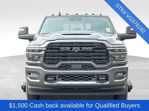 Granite Crystal Metallic Clearcoat 2027 RAM 3500 Laramie