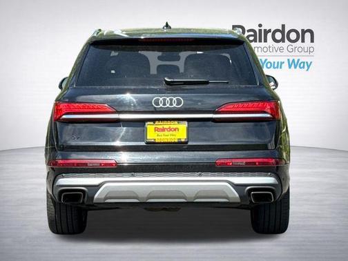 Mythos Black Metallic 2025 Audi Q7 55 Premium Plus