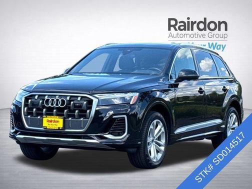 Mythos Black Metallic 2025 Audi Q7 55 Premium Plus