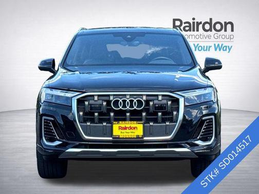 Mythos Black Metallic 2025 Audi Q7 55 Premium Plus
