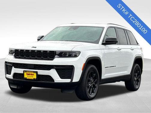 Bright White Clearcoat 2026 Jeep Grand Cherokee Altitude