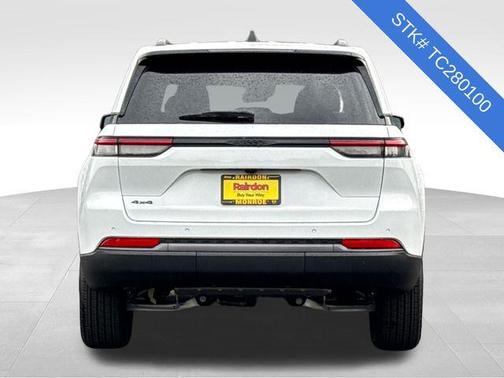 Bright White Clearcoat 2026 Jeep Grand Cherokee Altitude