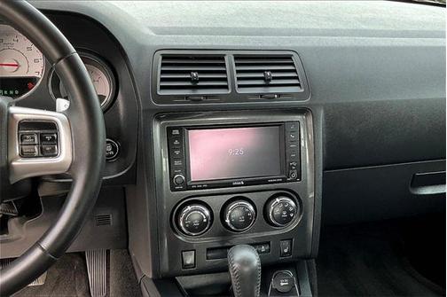 2012 Dodge Challenger SXT
