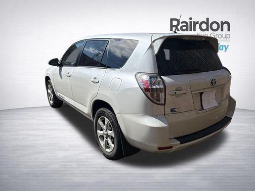 2014 Toyota RAV4 EV Base
