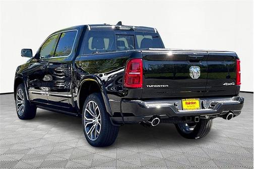 2025 RAM 1500 ST
