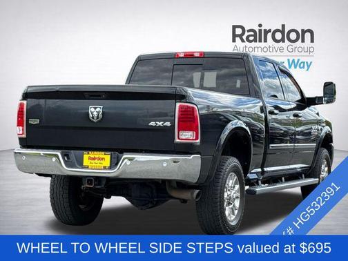 Brilliant Black Crystal Pearlcoat 2017 RAM 2500 Laramie Crew Cab 4x4 6'4' Box