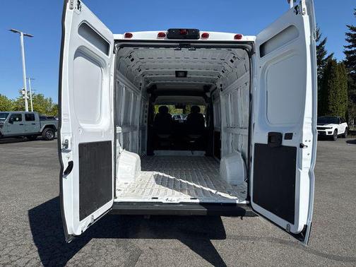 Bright White Clearcoat 2025 RAM ProMaster 3500 High Roof