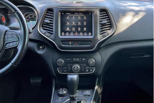 2020 Jeep Cherokee Trailhawk