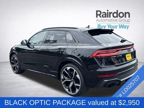 Orca Black Metallic 2020 Audi RS Q8 4.0T