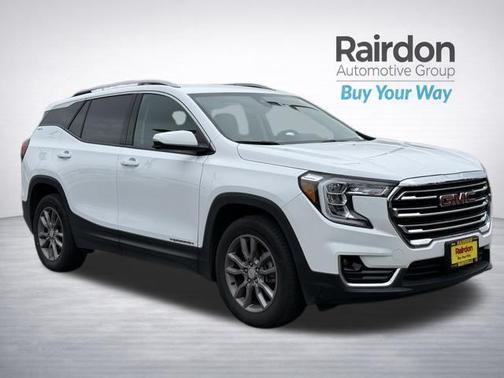 Summit White 2024 GMC Terrain SLT
