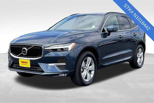 2022 Volvo XC60 B5 Momentum