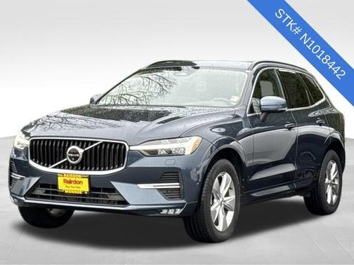 2022 Volvo XC60 B5 Momentum