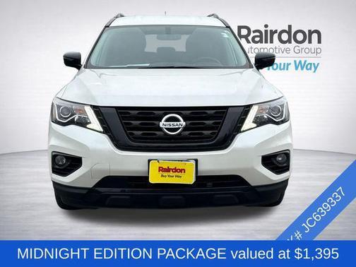 Pearl White 2018 Nissan Pathfinder SL