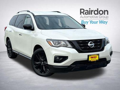 2018 Nissan Pathfinder SL