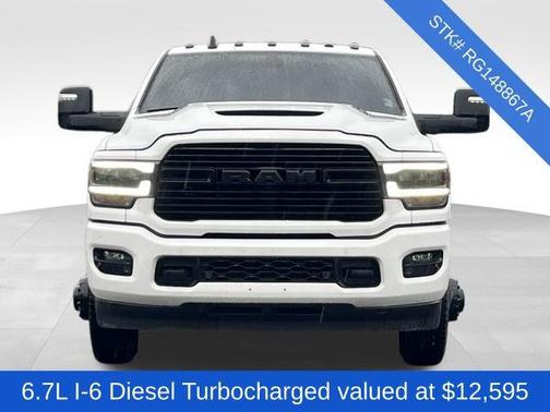 2024 RAM 3500 Laramie Crew Cab 4x4 8' Box