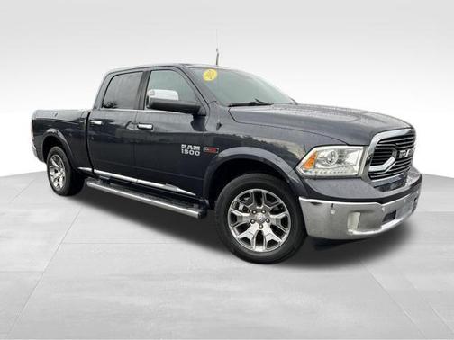 2017 RAM 1500 Limited Crew Cab 4x4 6'4' Box