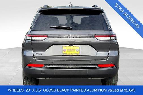 Baltic Gray Metallic Clearcoat 2025 Jeep Grand Cherokee Altitude