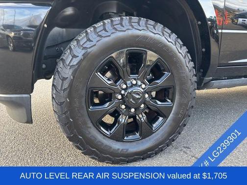 Diamond Black Crystal Pearlcoat 2020 RAM 3500 Limited Mega Cab 4x4 6'4' Box