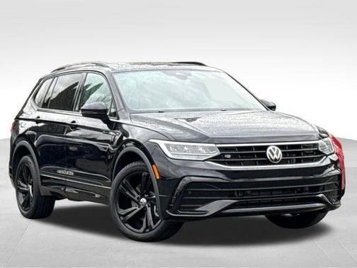 2023 Volkswagen Tiguan 2.0T SE R-Line Black 4MOTION