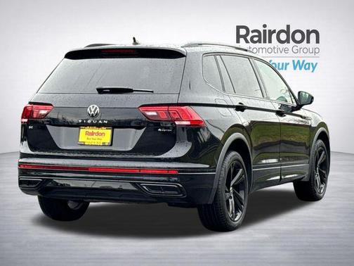 2023 Volkswagen Tiguan 2.0T SE R-Line Black 4MOTION
