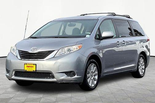 2011 Toyota Sienna LE