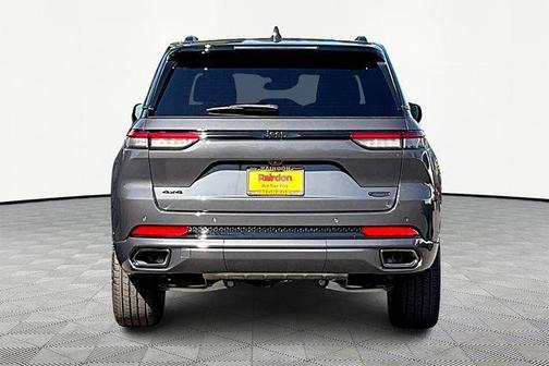 2025 Jeep Grand Cherokee Summit