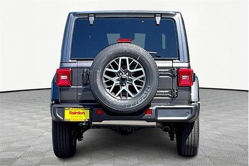 2025 Jeep Wrangler 4-Door Sahara 4x4