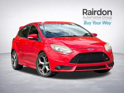 Race Red 2013 Ford Focus ST