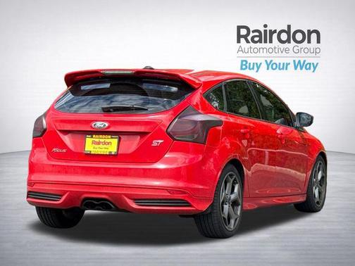 Race Red 2013 Ford Focus ST