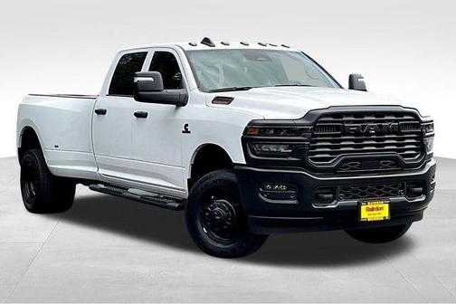2025 RAM 3500 Tradesman Crew Cab 4x4 8' Box