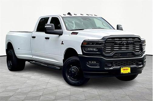 2025 RAM 3500 Tradesman Crew Cab 4x4 8' Box