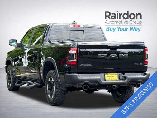 Diamond Black Crystal Pearlcoat 2022 RAM 1500 Rebel