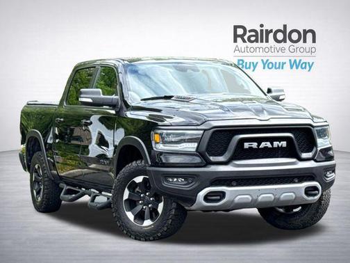 Diamond Black Crystal Pearlcoat 2022 RAM 1500 Rebel
