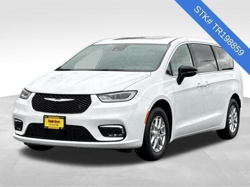 2026 Chrysler Pacifica L